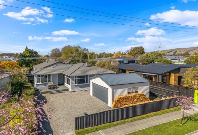 TIDY SPRINGLANDS HOME